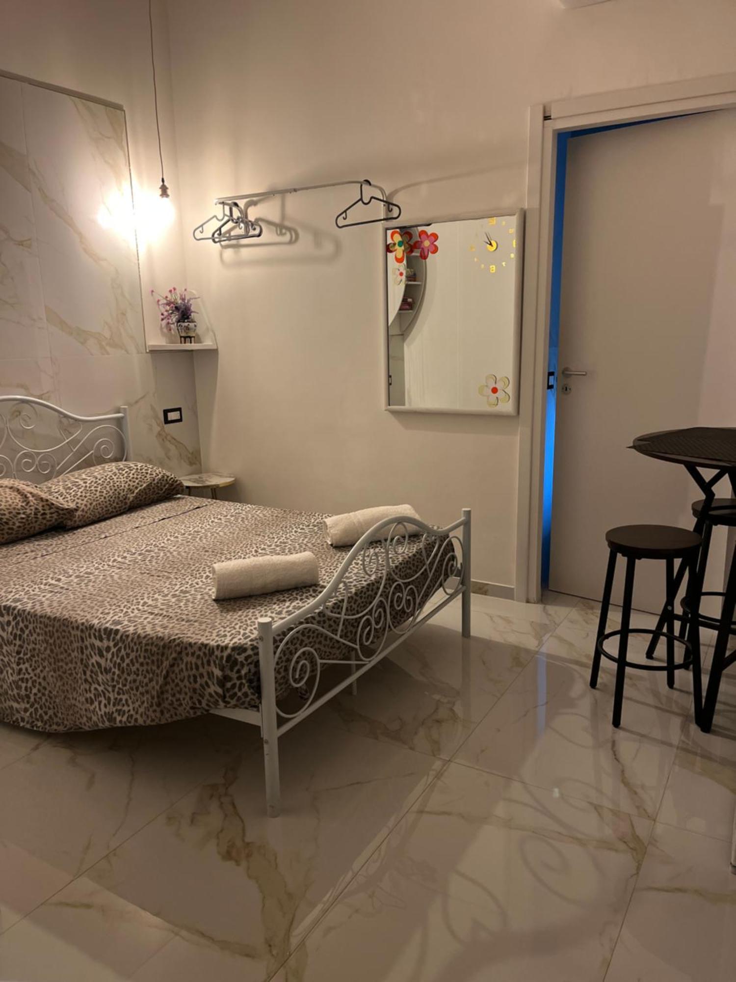 O'Vicolo E Napoli Apartment ภายนอก รูปภาพ